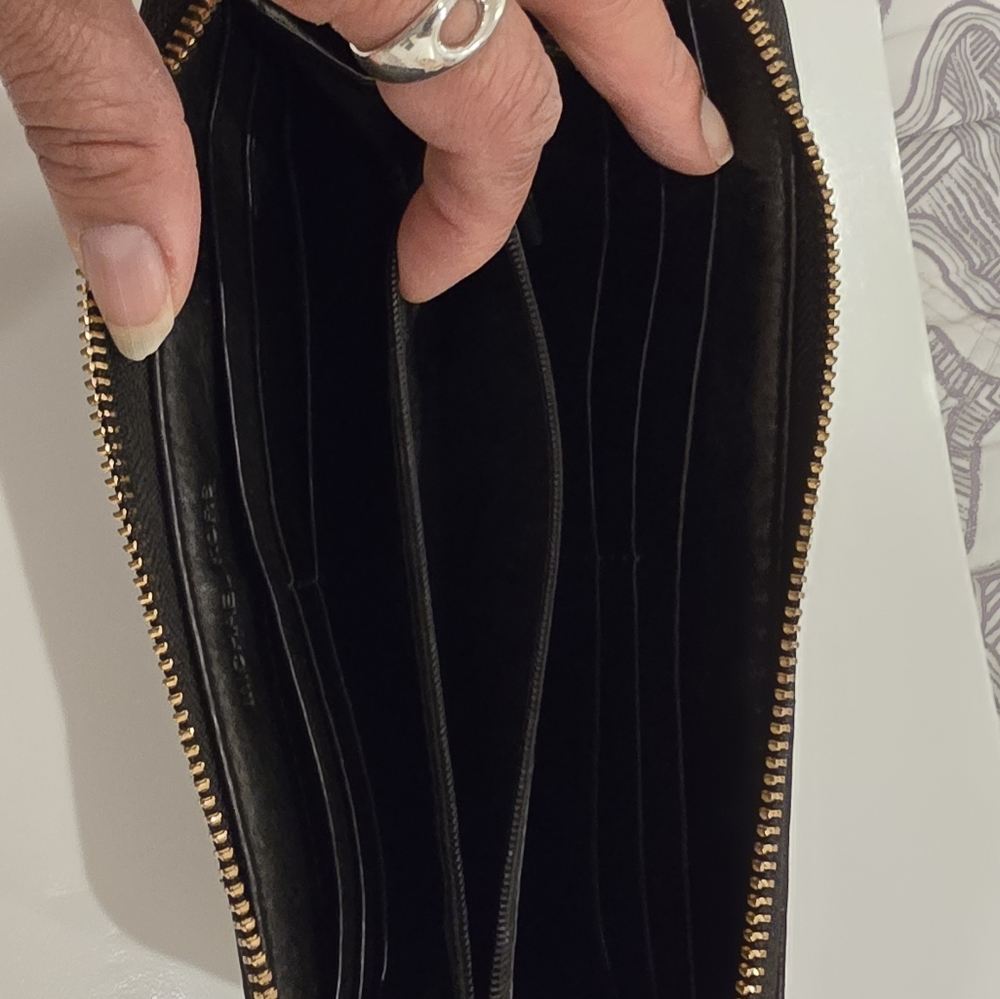 Wallet - Picture 6 of 8